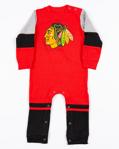 color blocked infant onesie with Chicago Blackhawks primary logo printed on front with snap closure - front lay flat