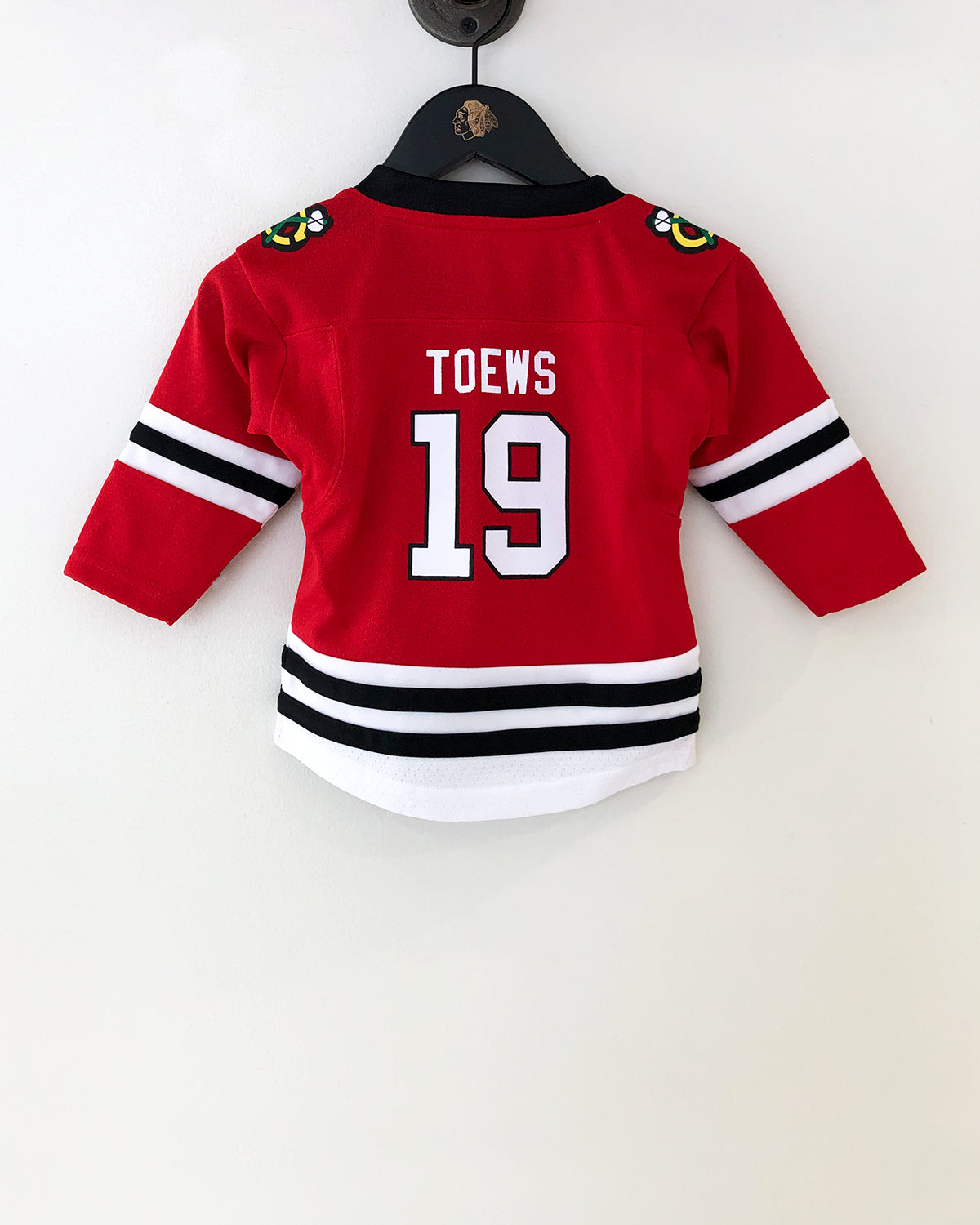 Vintage Youth NHL Chicago Blackhawks Jersey 'Toews 19'- Red - L
