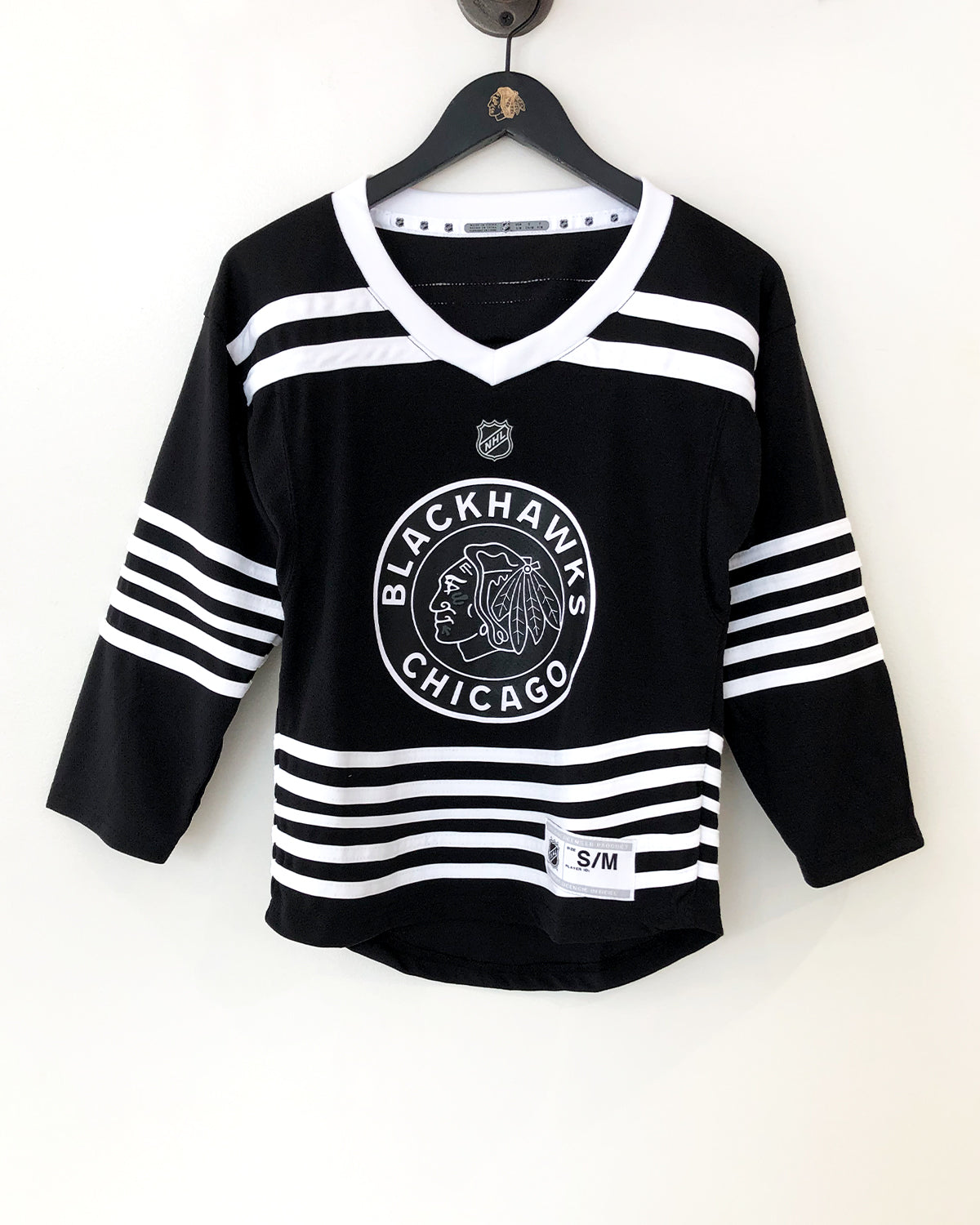 Why the Chicago Blackhawks 2019 Winter Classic Jersey is a Winner - Puck  Junk