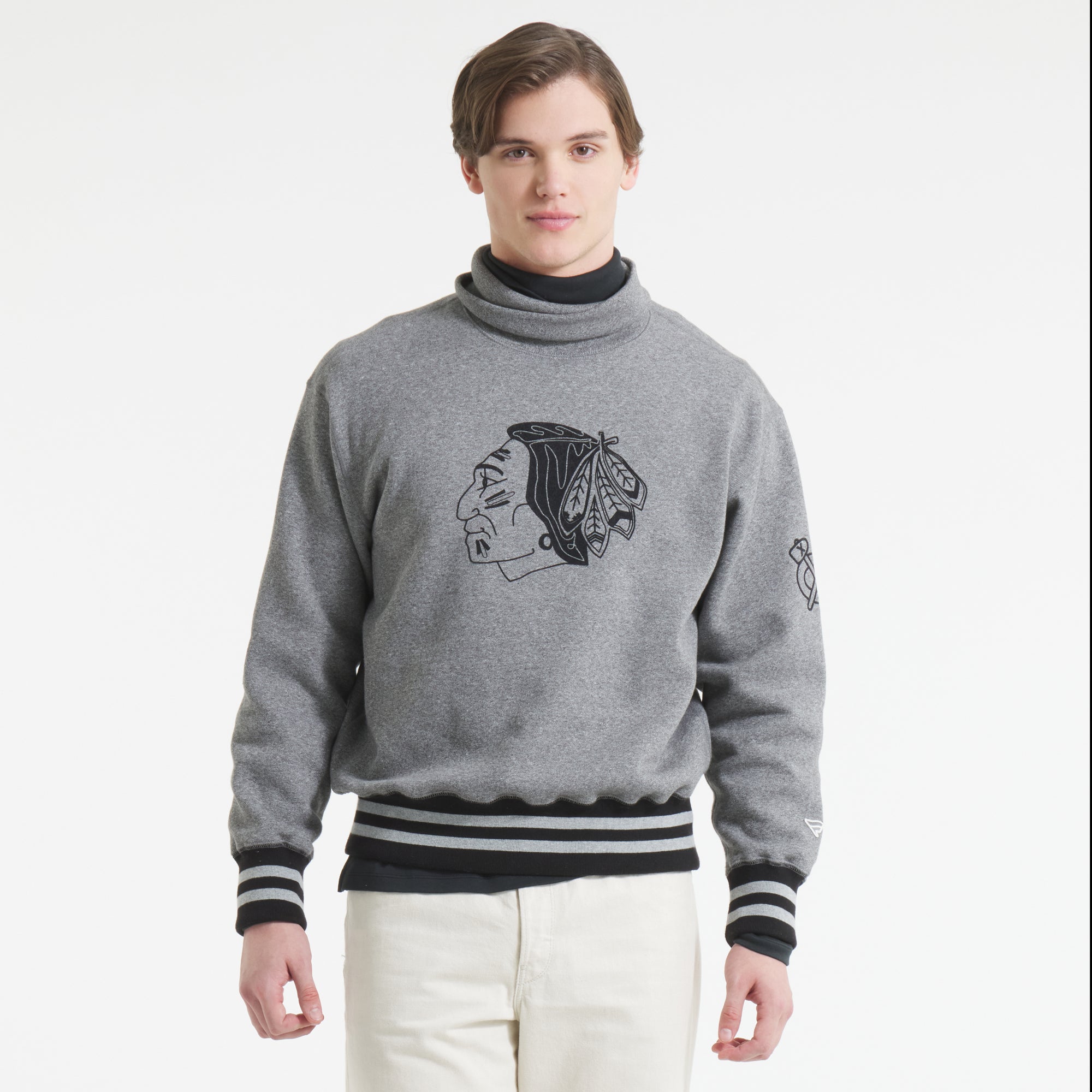 Todd Snyder x Chicago Blackhawks Turtleneck Sweatshirt – CBH Shop