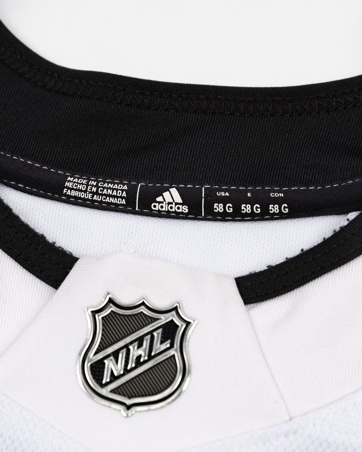 white away Chicago Blackhawks game-used Malcolm Subban jersey - alt neckline detail lay flat