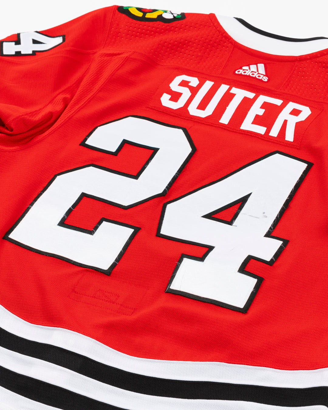 Pius Suter Game-Used Red jersey 00054