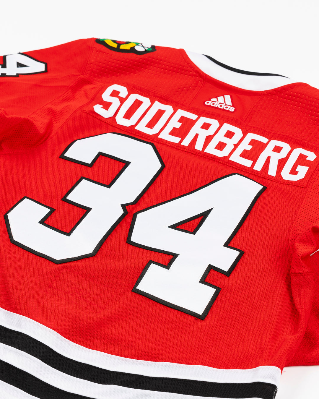 Carl Soderberg Game-Used Red Jersey 00043