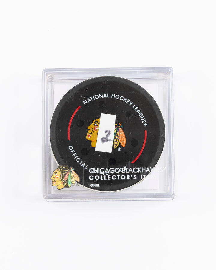 official hockey goal puck scored by Chicago Blackhawks player Connor Murphy  front lay flat in case