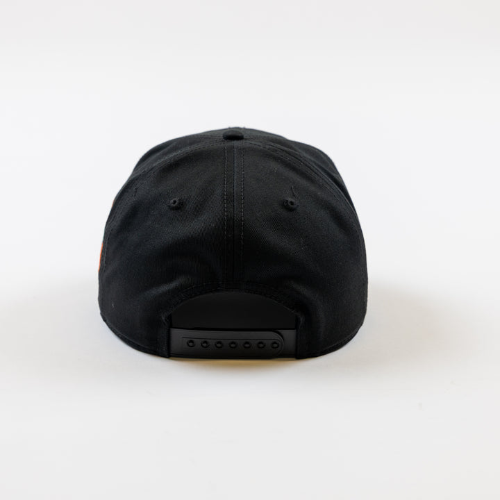 American Needle Chicago Blackhawks Original 6 Arched Hat