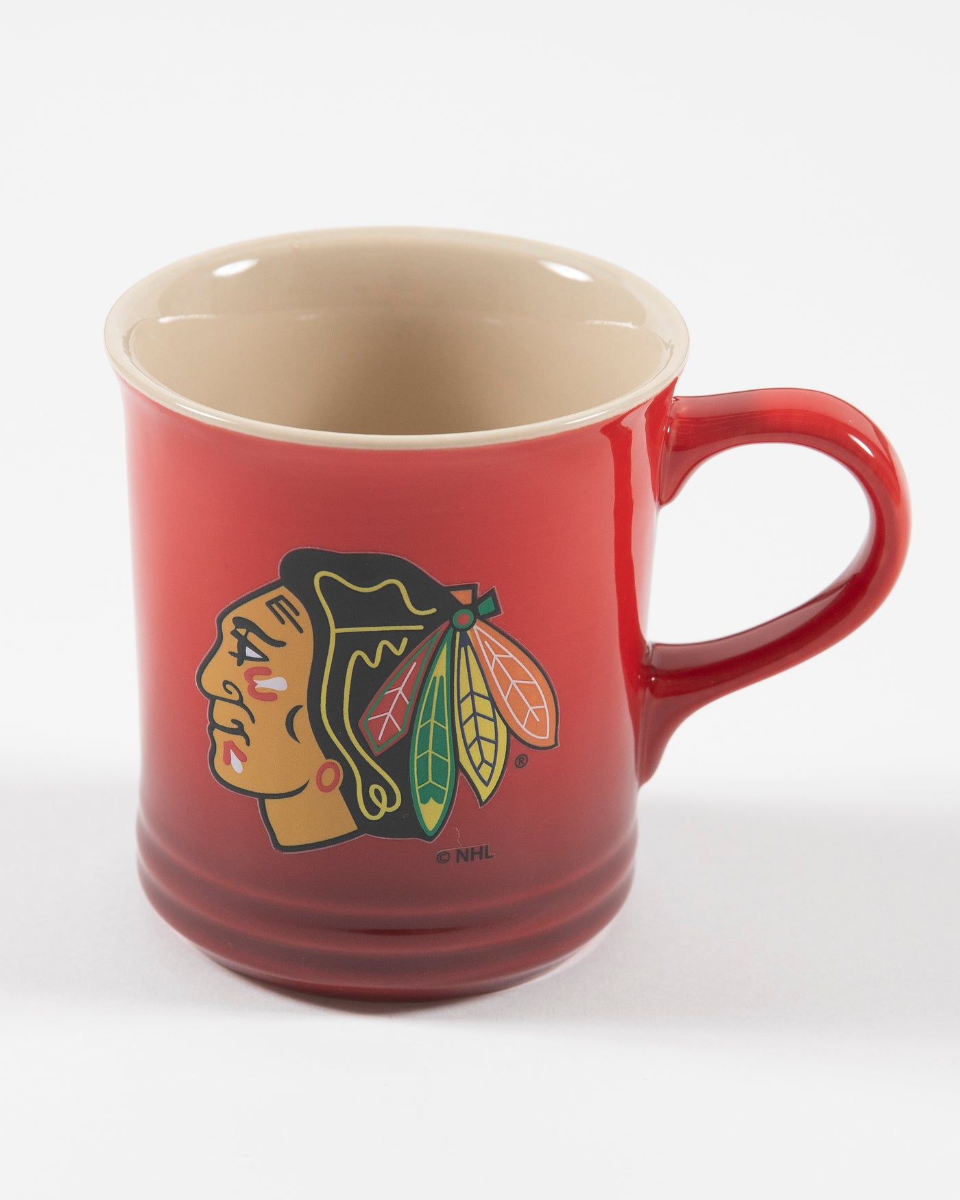 red and black gradient Chicago Blackhawks mug - front lay flat