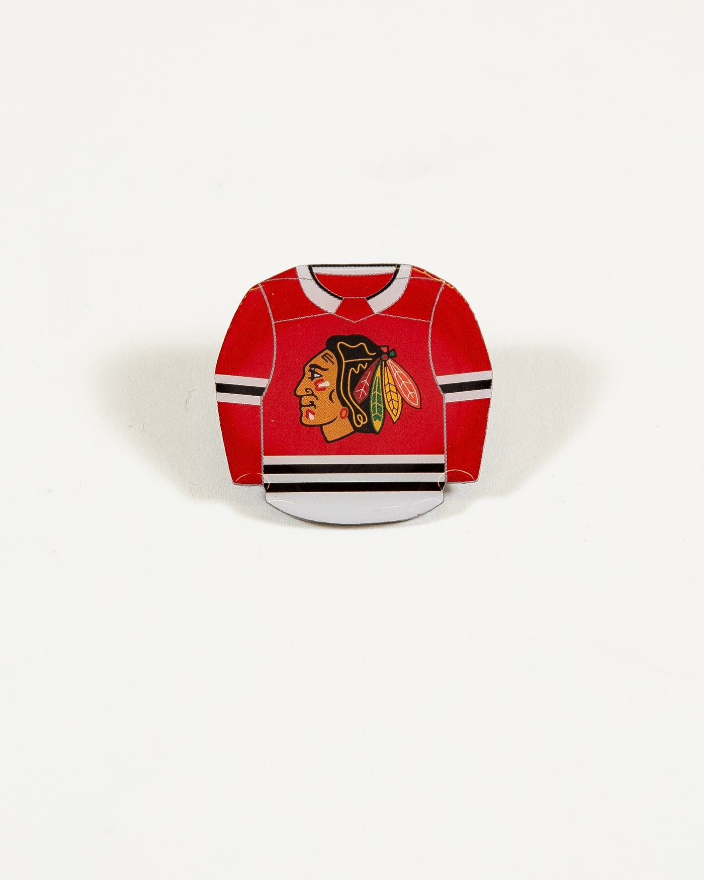 Chicago Blackhawks pin of red home jersey with primary logo - front lay flat