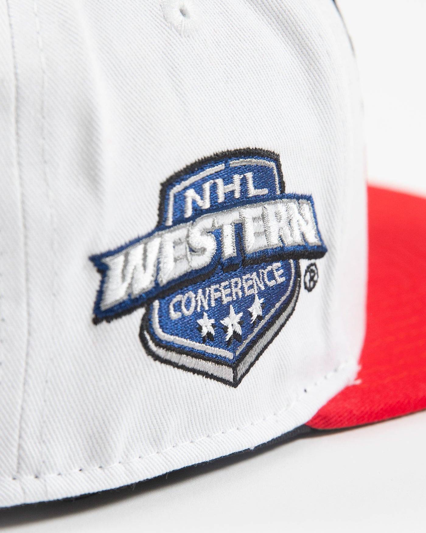 white and red Mitchell & Ness youth snapback with Chicago Blackhawks wordmark and primary logo embroidered on front - detail NHL Western Conference patch