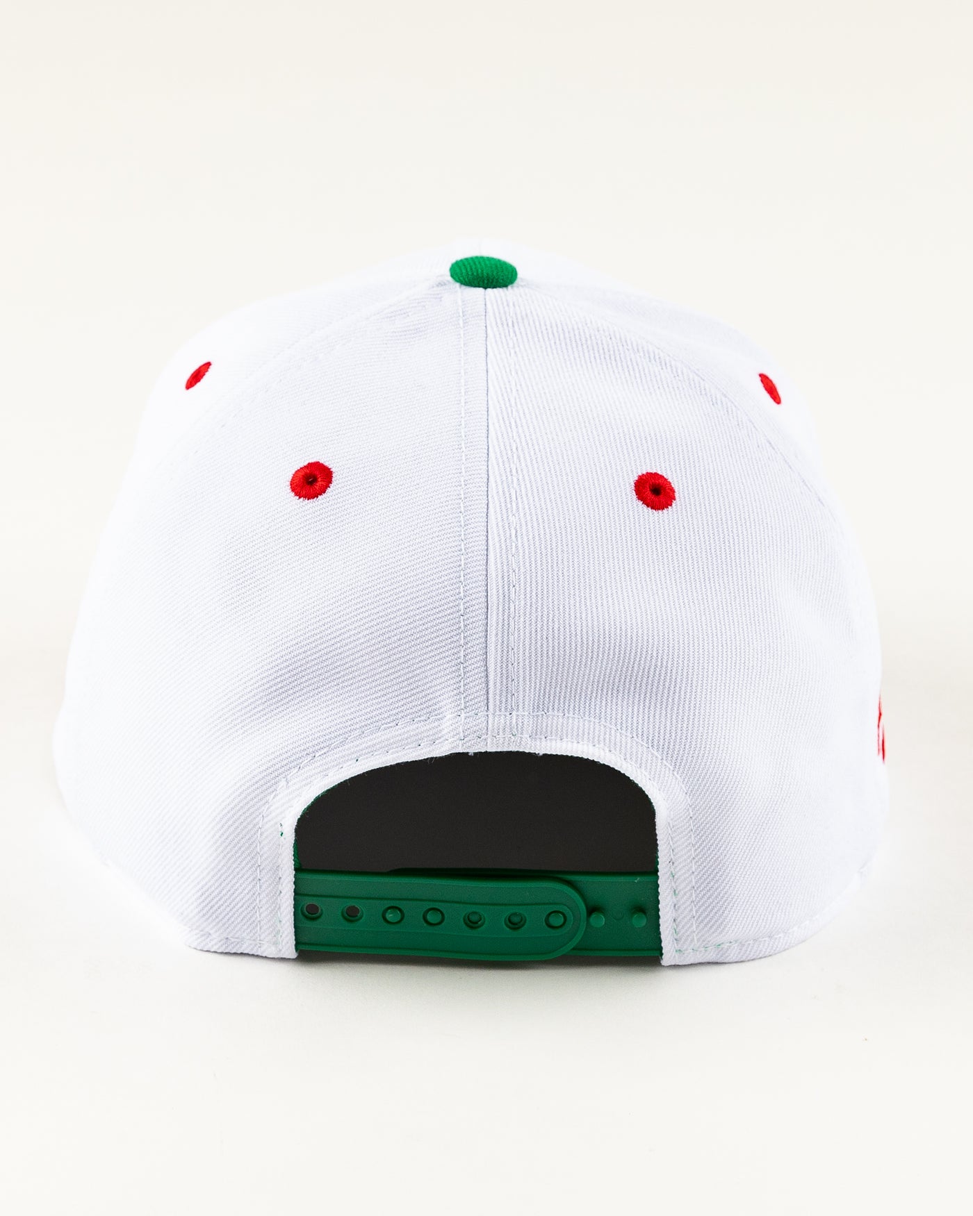 white and red New Era snapback with Chicago Blackhawks wordmark and deep dish pizza design - back lay flat