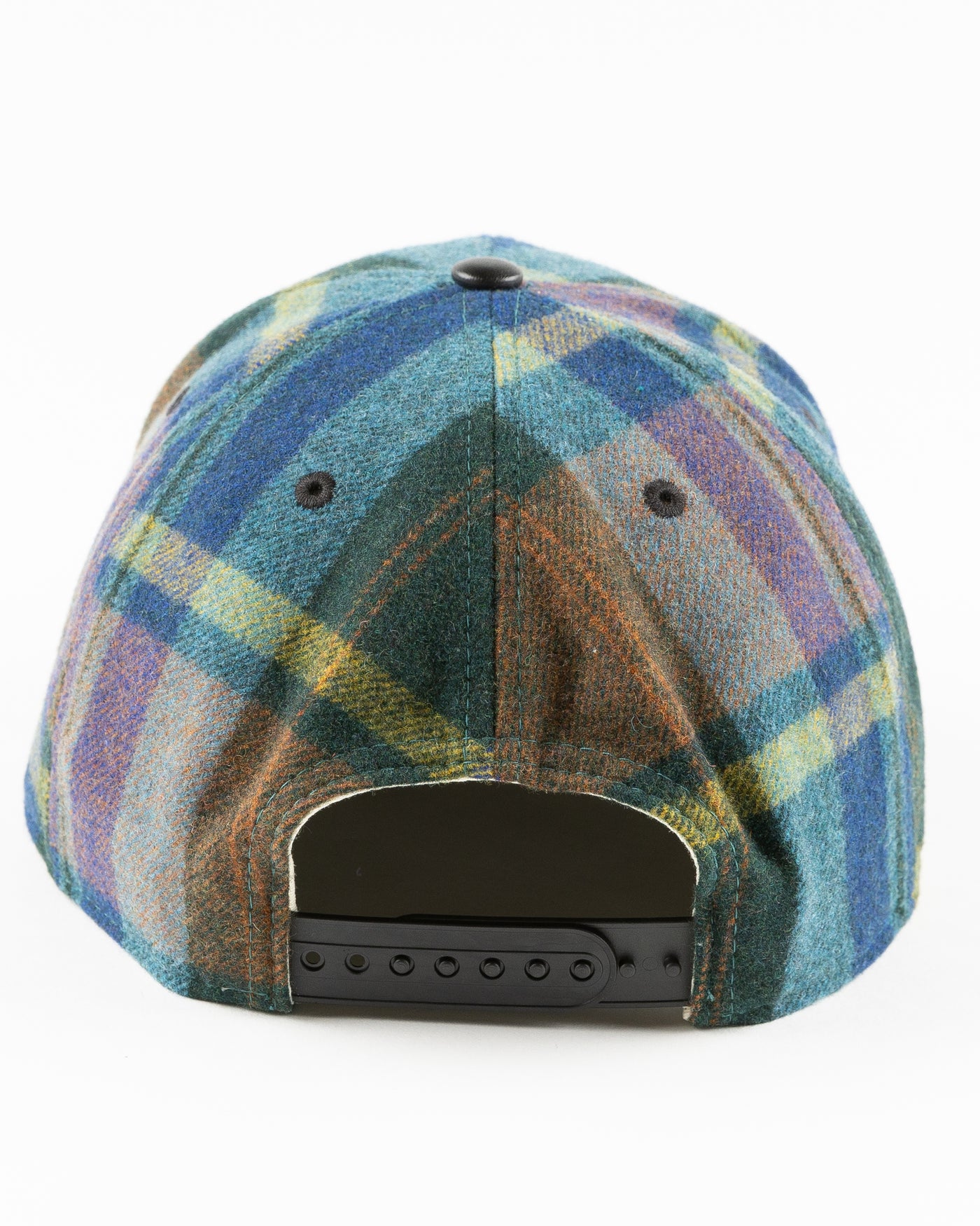 New Era snapback with wool checker crown and vintage Chicago Blackhawks logo and leather flat brim - back lay flat