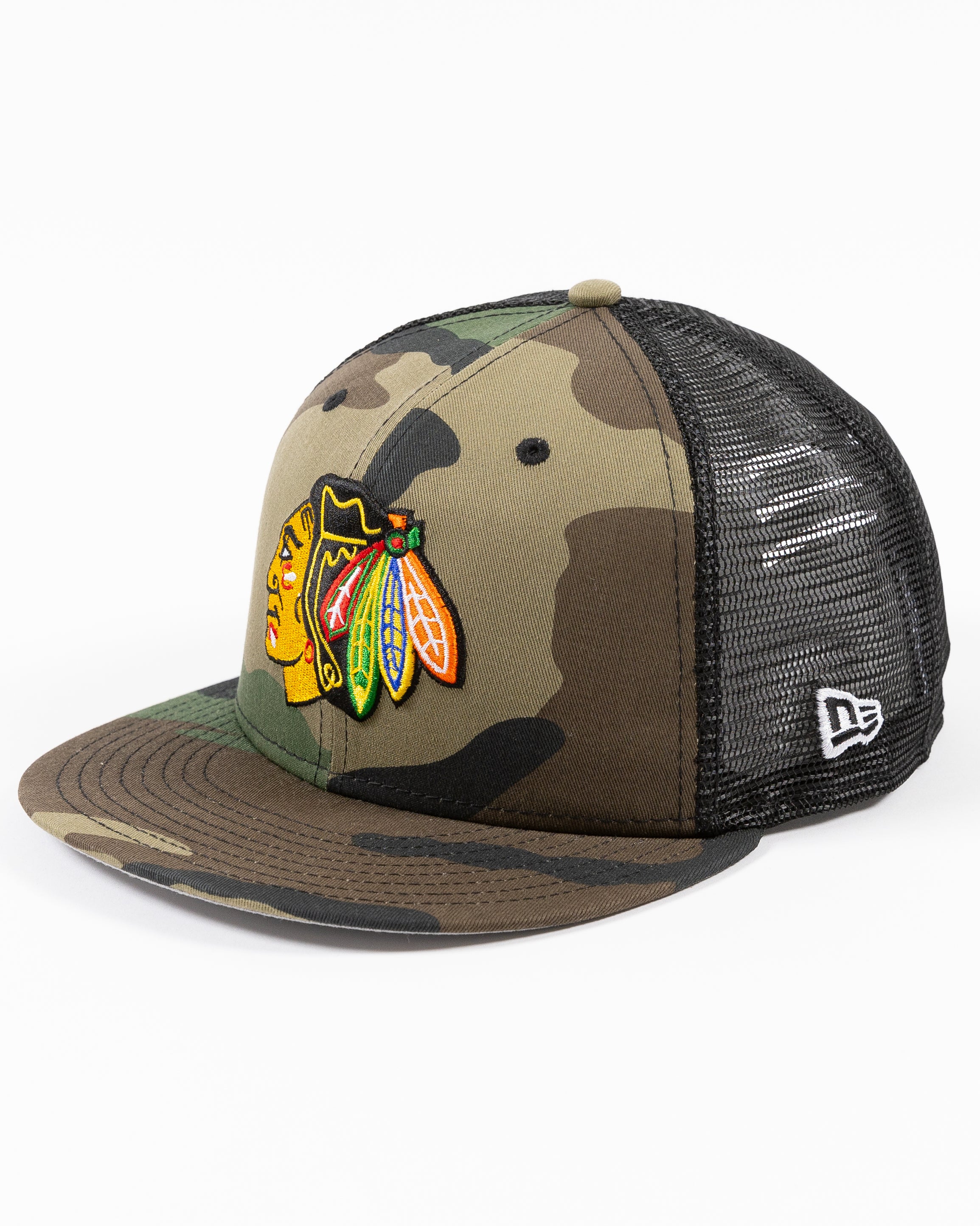 New Era Chicago Blackhawks 9FIFTY Camo Trucker CBH Shop