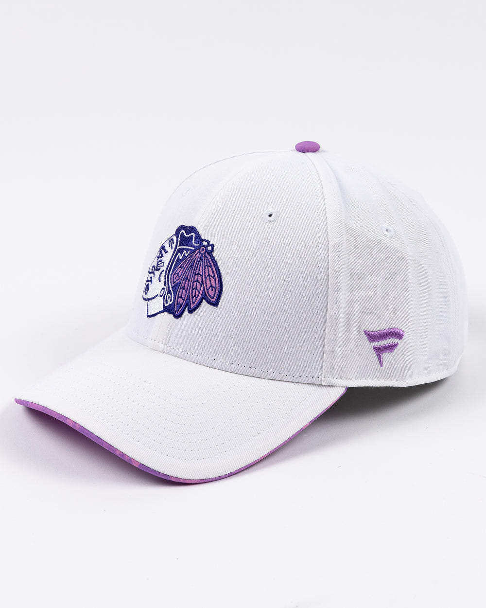 white Fanatics cap with Hockey Fights Cancer colorway and Chicago Blackhawks primary logo on front and American Cancer Society logo on right side - left angle lay flat