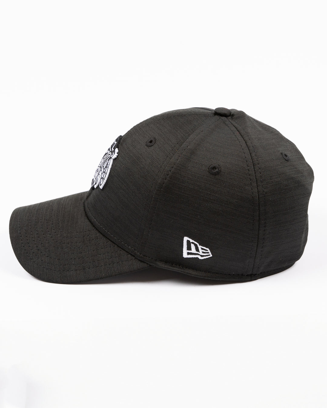 black New Era fitted hat with tonal embroidered Chicago Blackhawks primary logo on front - left side lay flat