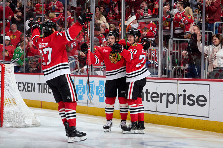 Chicago Blackhawks players celebrating goal scored by Reichel against Philadelphia Flyers 3/23/25
