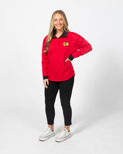 Colosseum women's red Chicago Blackhawks pullover with snap closure - side view