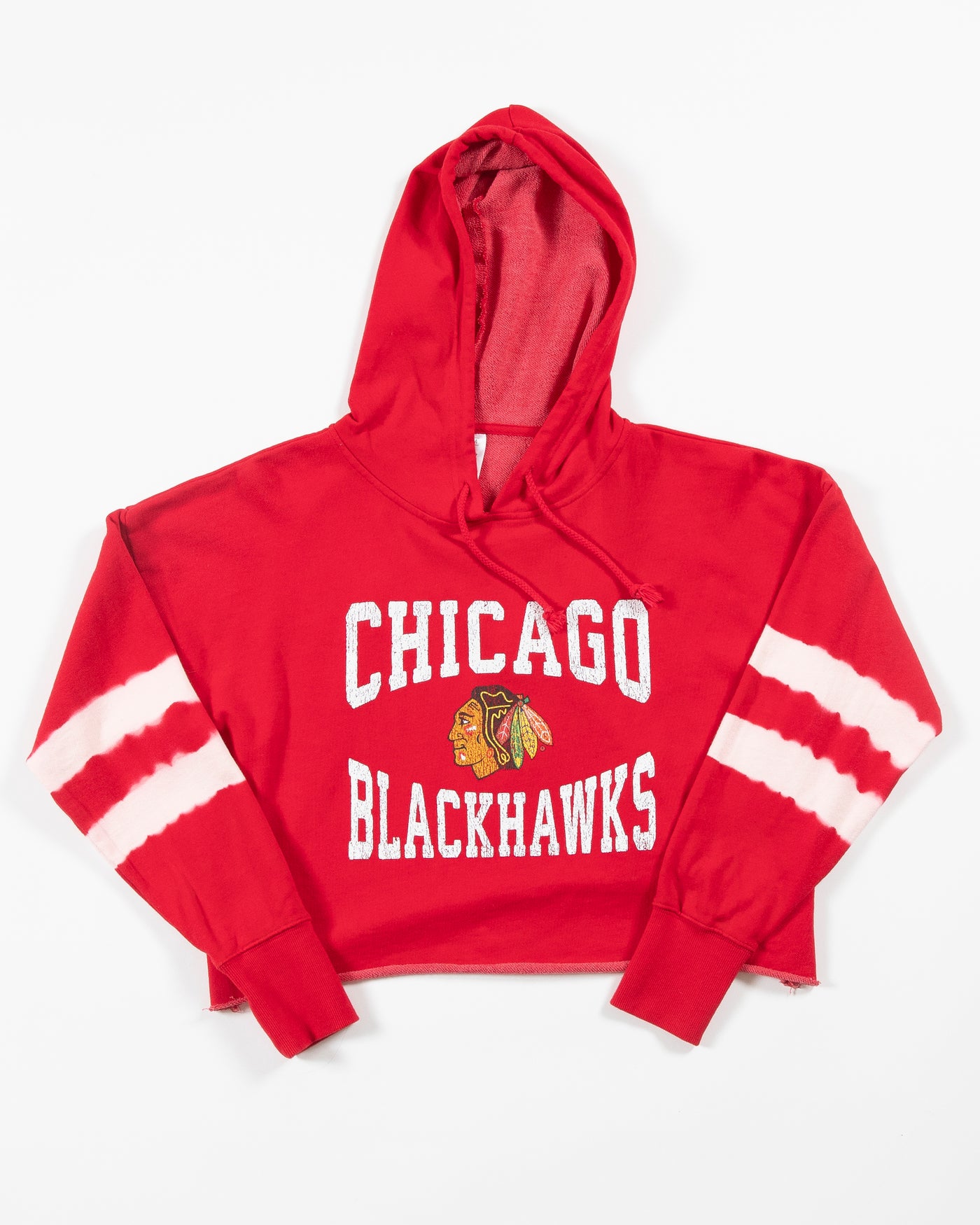Zoozatz red cropped Chicago Blackhawks hoodie - front lay flat
