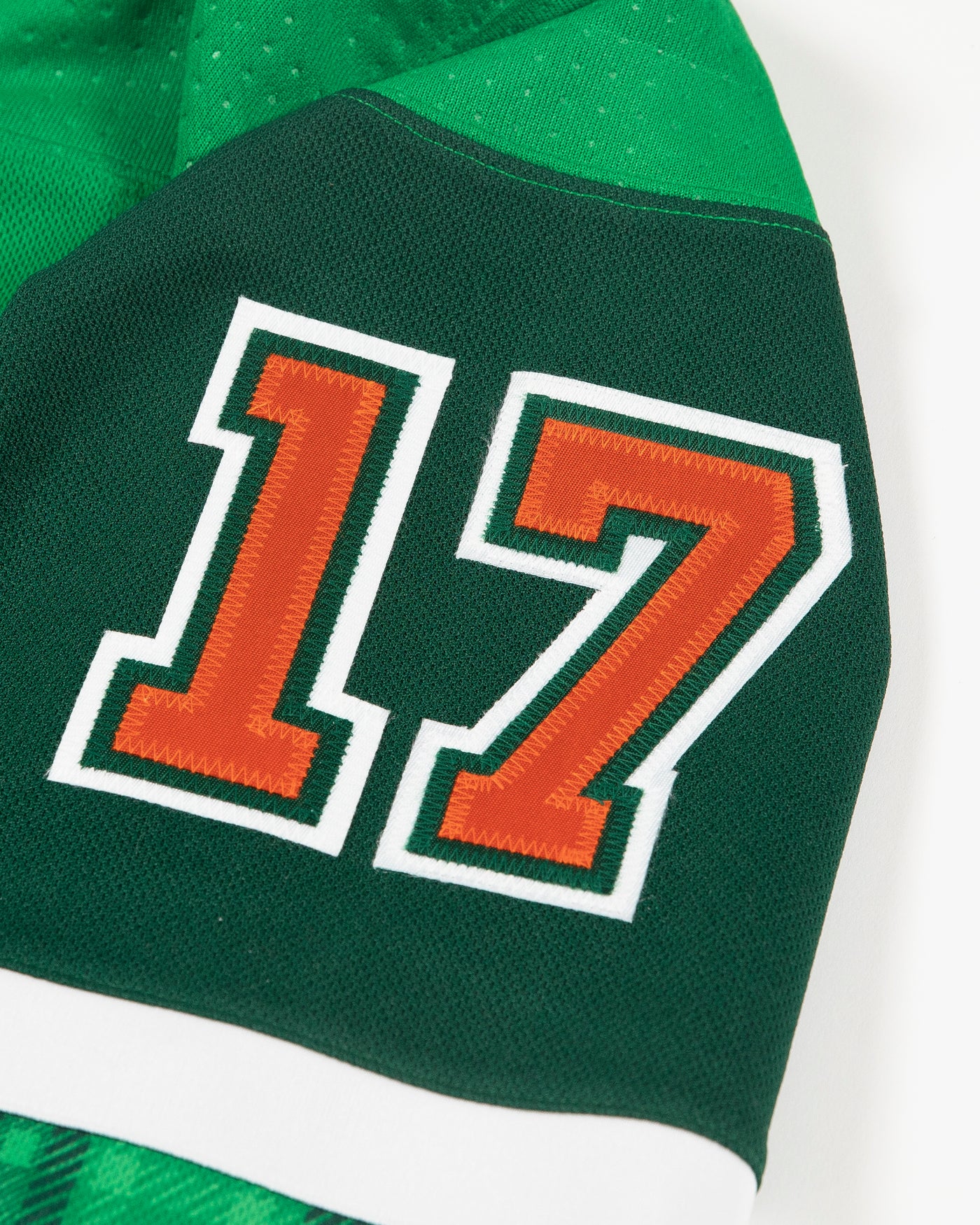 Chicago Blackhawks NHL 2022 St Patrick Day Custom Name Custom Number Hockey  Jersey - TAGOTEE