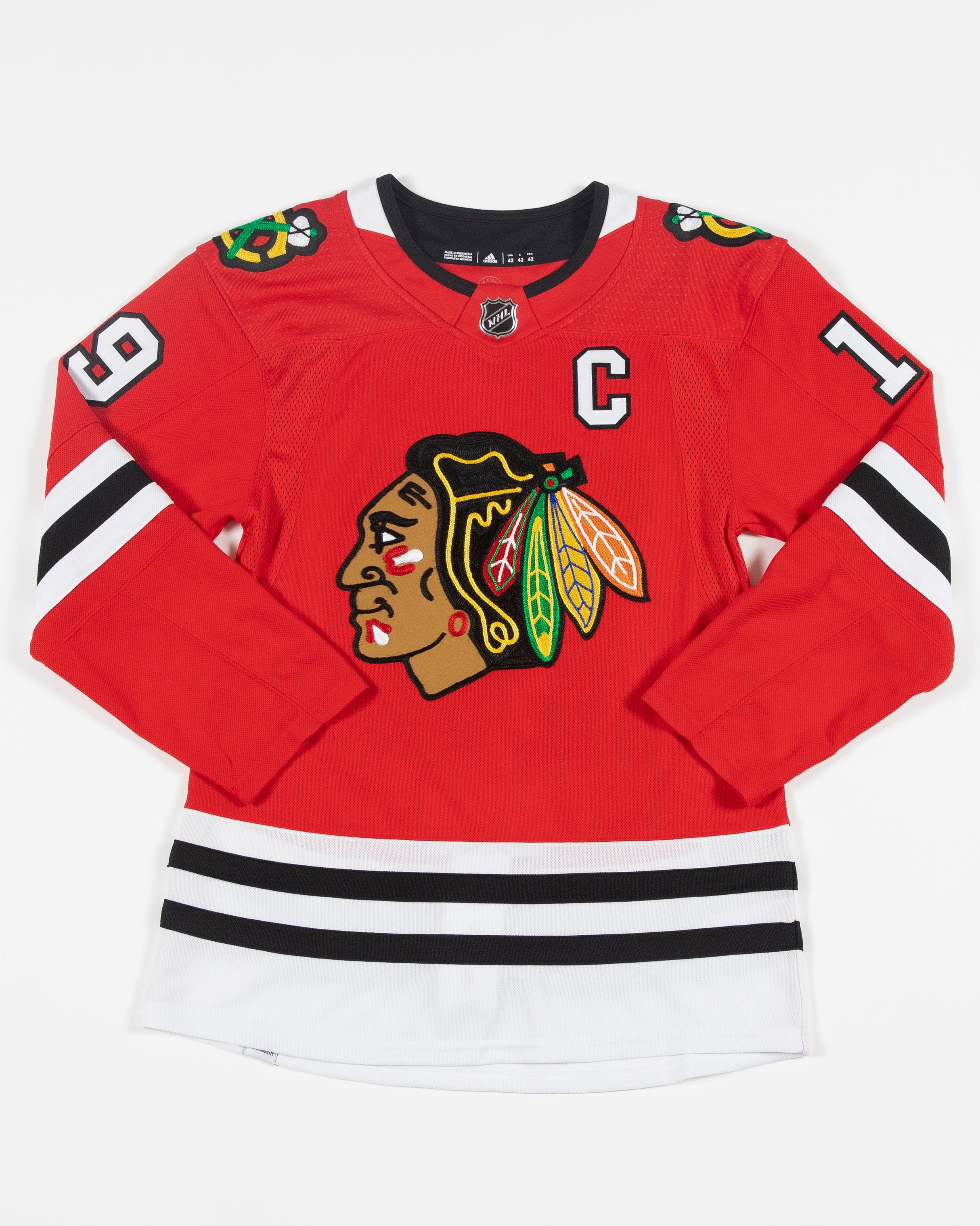 Jonathan toews jersey for sale best sale