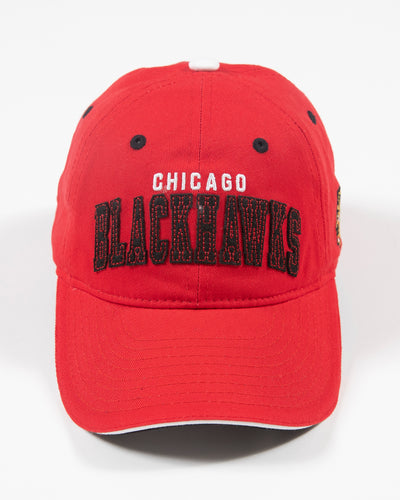 red Outerstuff Chicago Blackhawks adjustable youth cap - front lay flat