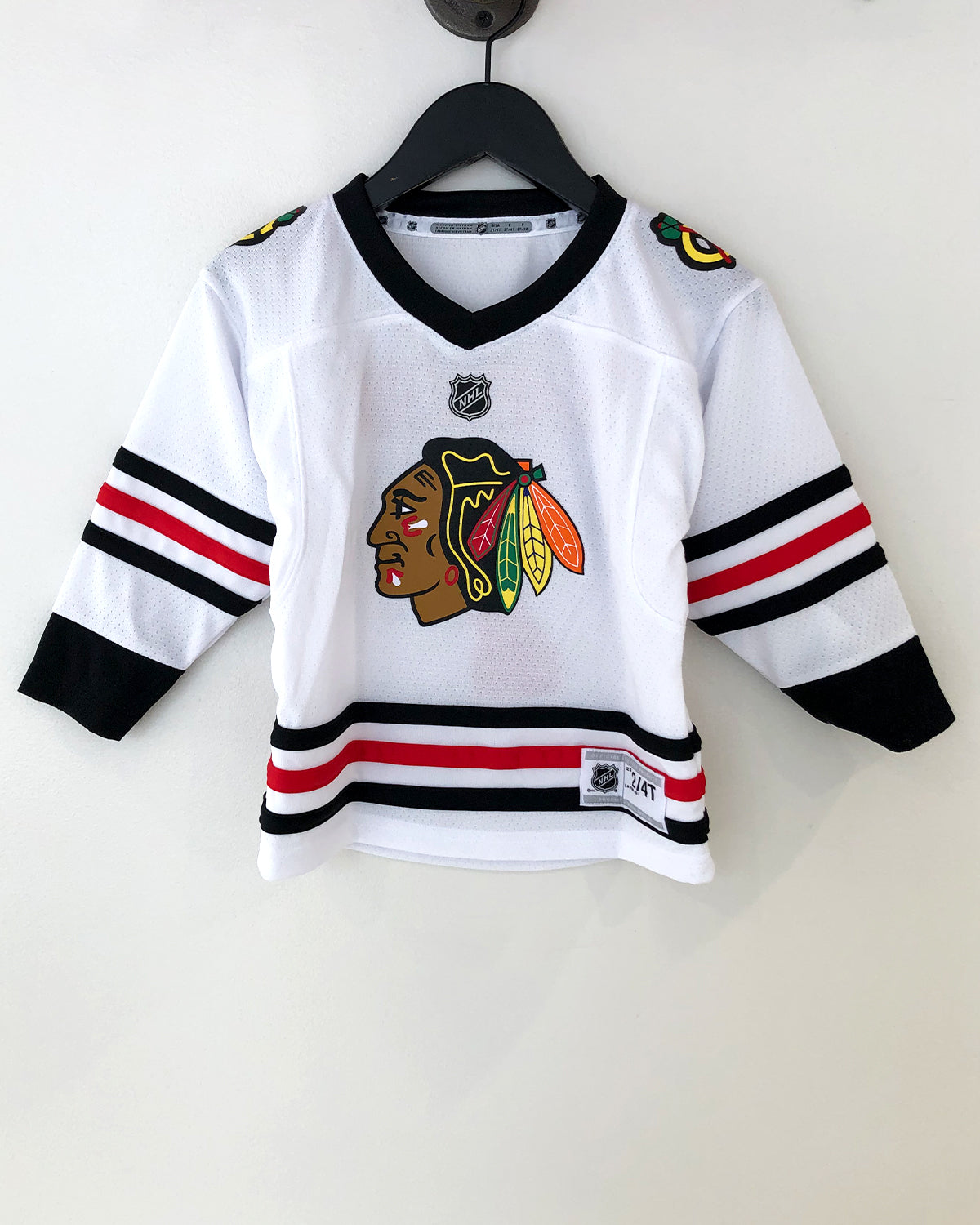 Child blackhawks jersey on sale